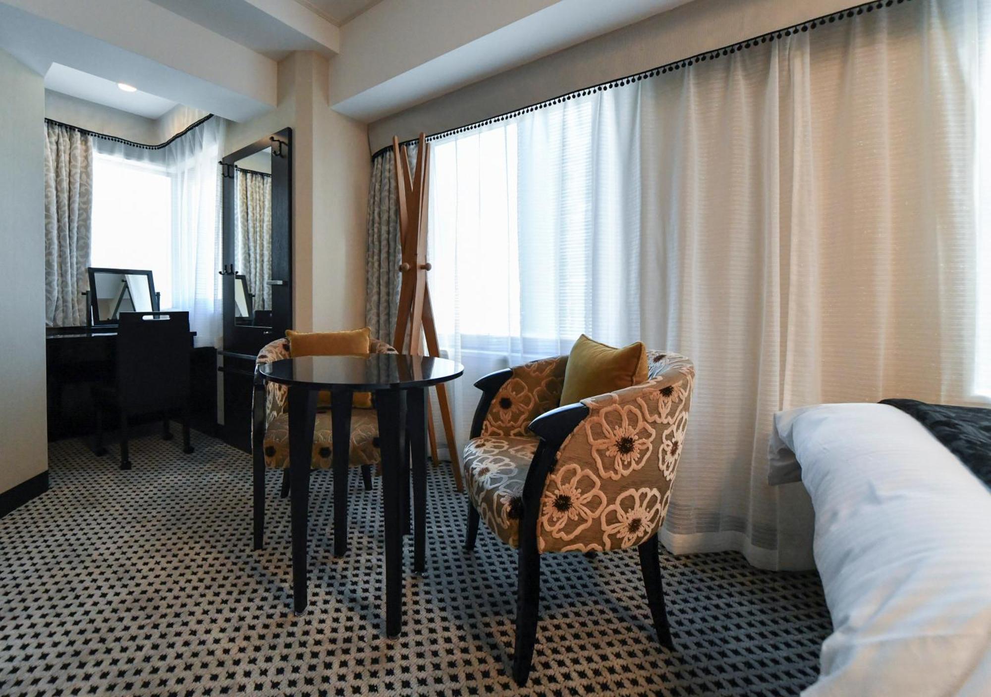 Apa Hotel Shimbashi Onarimon Tokyo Exterior photo