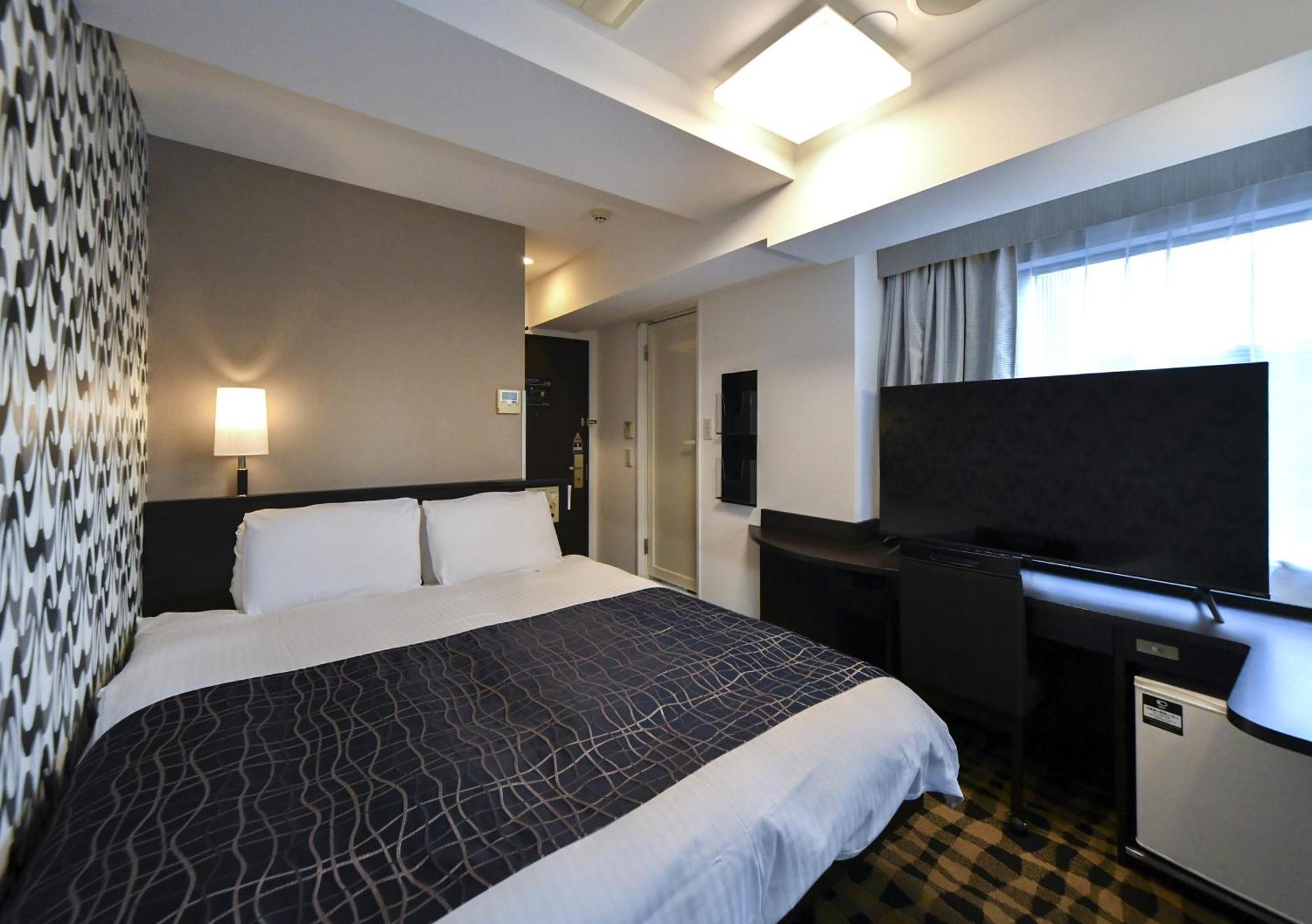 Apa Hotel Shimbashi Onarimon Tokyo Exterior photo
